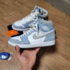 ナイキ エア ジョーダン 1 ハイ OG ハイパー ロイヤル 280