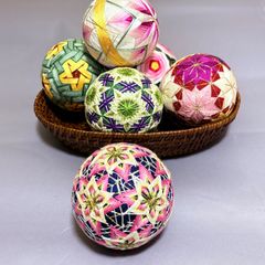 No.109 金沢華手毬 - メルカリ