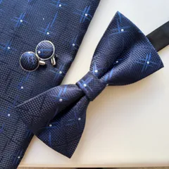 ⑤-6  蝶ネクタイ　ポケットチーフ　カフス3点セット