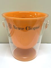 Item thumbnail for item 59aed0fa-0f08-46ec-b2a3-88e31f9e53c8