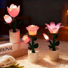 ナイトライト ベッドサイドランプ 卓上ライト オブジェ バラ フリージア 2種類 プラスチック 間接照明 インテリア 寝室 授乳ライト テーブルライト テーブルランプ オシャレ ギフト プレゼント 誕生日 贈り物 電池式 癒しグッズ