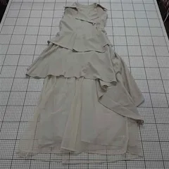 ◇ ⊂ ワンピース グレイル GRL pm548 アシンメトリーフリルワンピース ベージュ系 M レディース E  【1511110045946】