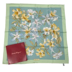 フェラガモのスカーフ【新品未使用】 FERRAGAMO（フェラガモ） スカーフ 32 0907 775294 775295 775296