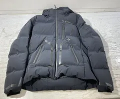【紫波75-1-1209st】デサント DESCENTE MIZUSAWA DOWN JACKET STORM 水沢ダウン ジャケット ストーム Mサイズ【中古】【メンズ】のサムネイル