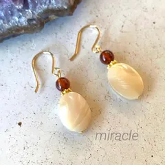 天然石ピアス♡マザーオブパール ＊オレンジガーネット