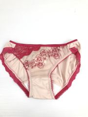 Item thumbnail for item 1063cdf6-8d3c-48c1-8931-e0a20eeb9768