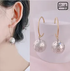 ピアス シルバー ボール 透かし 揺れる フープ 輪 軽やか 上品 レディース プレゼント ギフト バレンタイン ホワイトデー 卒業式 入学式 新生活 お呼ばれ パーティー 二次会 女子会 デート 普段使い 華やか 清楚