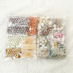【在庫整理につき特別価格】Aアクセサリーパーツ 大容量850g超　パール／ピアス金具／アクリルなど