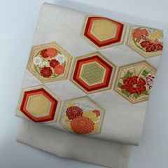 Item thumbnail for item 6ec9c8b0-0eb7-4c97-ad80-d5cfc8669ca8