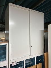 引取限定 キャスター付き ガラス ショーケース 幅 180cm 高さ 95cm