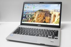 富士通】 LIFEBOOK S935/K 13.3インチ SSD128GB - メルカリ