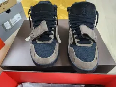 255 NIKE ジョーダン トラヴィス スコット ジャンプマン ジャック TR ブラック & ダークモカ