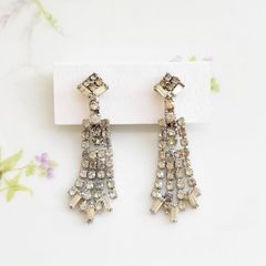 スワロフスキーSwarovski RosetteDark ピアス5028899 - メルカリ