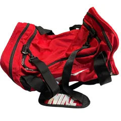 C409 NIKE ナイキ ボストンバッグ レッド ビッグサイズ 大容量 旅行用 スポーツバッグ