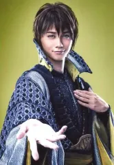 【中古】生写真(男性) 横井翔二郎(セシル丸)/上半身・衣装黒.緑・左手胸元・背景緑・・キャラクターショット/舞台「劇団シャイニング from うたの☆プリンスさまっ♪『天下無敵の忍び道』」ブロマイドセットB