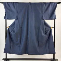 【美品】 男着物 身丈144.5cm 裄丈72.5cm M 袷 アンサンブル 紬 紺色 正絹 秀品 【中古】