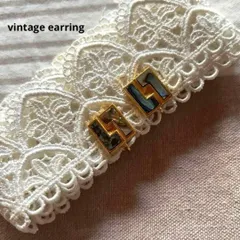 13911ヴィンテージ ブルー系黒蝶貝スクエアシェルイヤリング