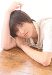 【中古】生写真(男性) 瀬戸啓太/バストアップ・衣装白・ベージュ・左手右腕・顔乗せ・左向き/「瀬戸啓太 BIRTHDAY EVENT2019」ランダムブロマイド