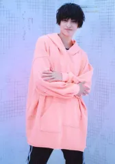 【中古】生写真(男性) 瀬戸啓太/膝上・衣装ピンク・黒・両手曲げ・背景青/「瀬戸啓太 BIRTHDAY EVENT2019」ランダムブロマイド