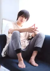 【中古】生写真(男性) 瀬戸啓太/全身・座り・衣装白・ベージュ・グレー・両手組み・右向き/「瀬戸啓太 BIRTHDAY EVENT2019」ランダムブロマイド