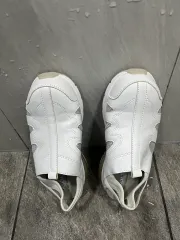 COMFO 컴포 白いスリッポン スニーカー