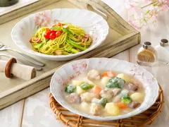 【新品未使用】【美濃焼】桜舞う楕円盛皿【2枚組】