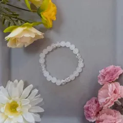 クリアホワイト×カットビーズ ブレスレット（16cm）／ハンドメイド・シンプル＆エレガント