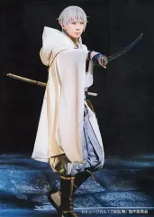 【中古】生写真(男性) 岡宮来夢(鶴丸国永)/ライブフォト・全身・1部衣裳・右向き・右手刀・キャラクターショット・2Lサイズ/「ミュージカル『刀剣乱舞』 ～静かの海のパライソ～」ローソンプリント限定ブロマイド