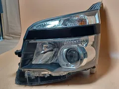 2025年最新】ヴォクシーヘッドライト左の人気アイテム - メルカリ