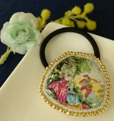 絵画風タイルのビーズ刺繍ヘアゴム アンティーク風クラシックデザイン ハンドメイドヘアアクセサリー oh-01524