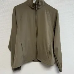 126 UNIQLO ジップアップ ジャケット M カーキ