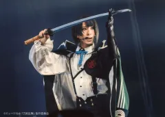 【中古】生写真(男性) 笹森裕貴(松井江)/ライブフォト・横型・膝上・キャラクターショット・2Lサイズ/「ミュージカル『刀剣乱舞』 五周年記念 壽 乱舞音曲祭」ローソンプリント限定ブロマイド