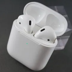 Apple AirPods with Wireless Charging Case エアーポッズ イヤホン Qi USED美品 第二世代  MRXJ2J/A 完動品 中古 V9657