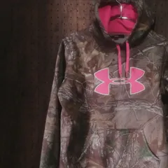 UNDER ARMOUR アンダーアーマー　Realtree カモフラージュ柄　パーカー　サイズＭ