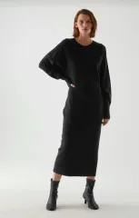 Cos ブラック ロング ワンピース 新品