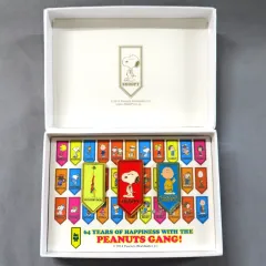 【中古】バッジ・ピンズ 集合 ピンバッジセット 64 YEARS OF HAPPINESS WITH THE PEANUTS GANG! 「PEANUTS(SNOOPY)」 スヌーピータウンショップオリジナル