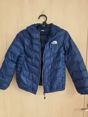 キッズ THE NORTH FACE 軽くて薄いダウン 140