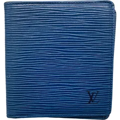 ルイヴィトン　エピ　カードケース　美品　ポルトビエ 6 カルトクレディ　二つ折り