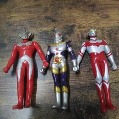バンダイ ソフビ 「ウルトラマンタロウ、ウルトラマンキング、ウルトラマングレート、3体セット」長期保管品 I796