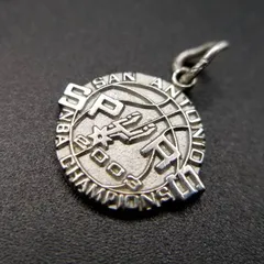 2003年 San Antonio SPURS NBA バスケットボール ヴィンテージ チャンピオンシップ チャーム ペンダントヘッド シルバープレート Y20-A