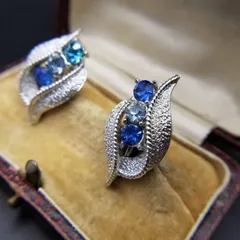 Coro シルバーの葉 ブルー ラインストーン 煌めき ヴィンテージ フローラル イヤリング 上品 クラシック エレガント Y21-B