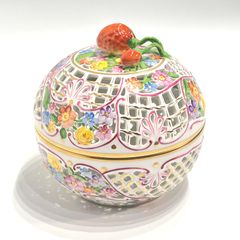 Item thumbnail for item 04b7b997-980d-466f-a60f-8087569c1c5d