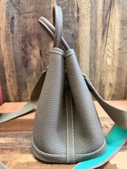 特価品　ハンドバッグ　レディース　ショルダー紐付き　グレー