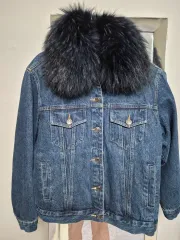 デニムジャケット + ブラック ファー KARA(カラ)