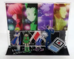 【中古】アクリルスタンド・アクリルパネル ゴン＝フリークス＆キルア＝ゾルディック＆クラピカ＆レオリオ＝パラディナイト(背景ブラック) ビッグアクリルスタンド 「HUNTER×HUNTER×しまむら」