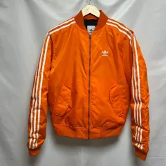 正規品/S adidas アディダス ヨーロッパ ブルゾン パデッド オレンジ MA-1ジャケット (軽量ダウン)