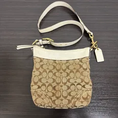 ★COACH コーチ シグネチャー ショルダーバッグ ホワイト