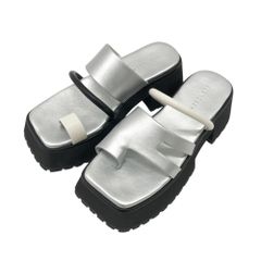 Item thumbnail for item 46f72c4d-d1b7-47ae-9b96-b0b1e6625945