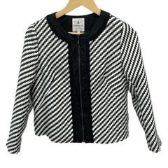 Item thumbnail for item d9625b90-227e-4126-95da-18cb4420cf11