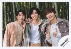 【中古】生写真(STARTO) Snow Man/渡辺翔太・阿部亮平・深澤辰哉/横型・上半身/アルバム「RAYS」MVオフショット/公式生写真